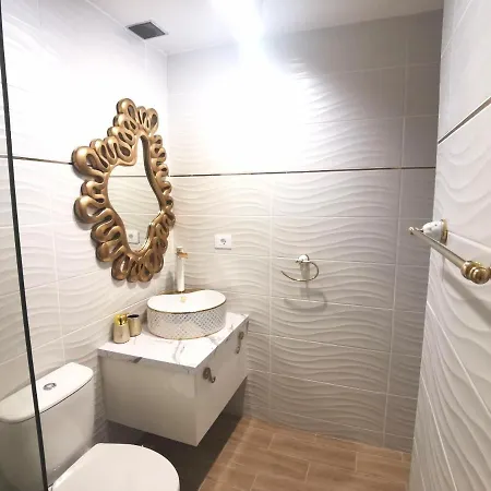 Puerta Del Sol Casa Lily * كاليتا ذي فوستي